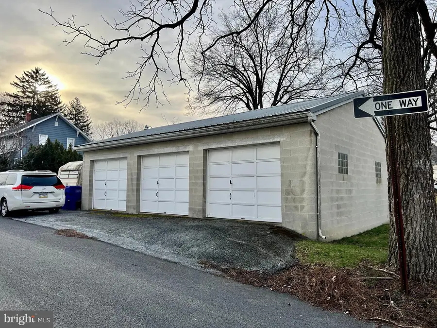 3816 Locust Ln, Harrisburg, PA 17109 - #2