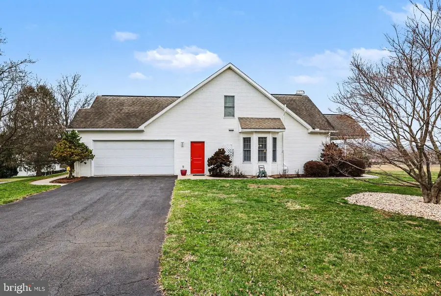 400 Locust St, Halifax, PA 17032 - #2