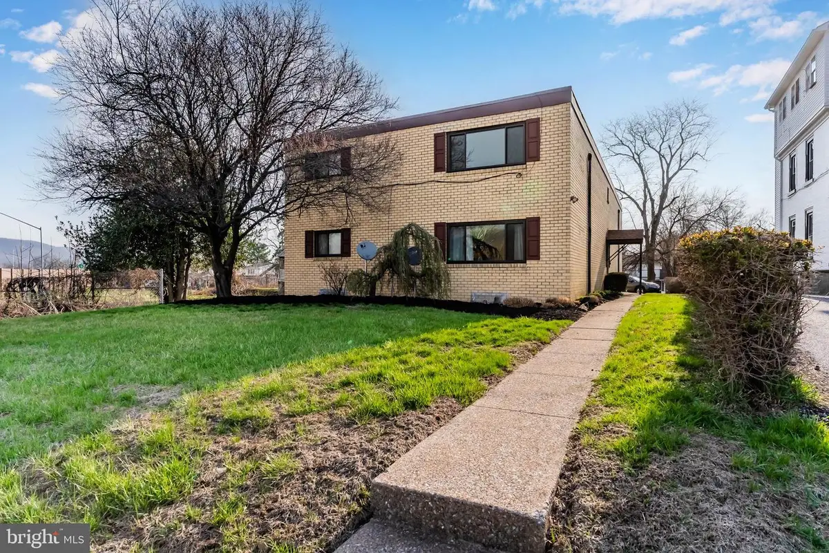 3643 N Front St, Harrisburg, PA 17110 - #1