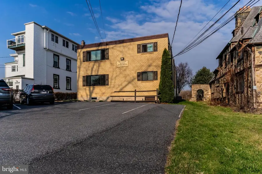 3643 N Front St, Harrisburg, PA 17110 - #2