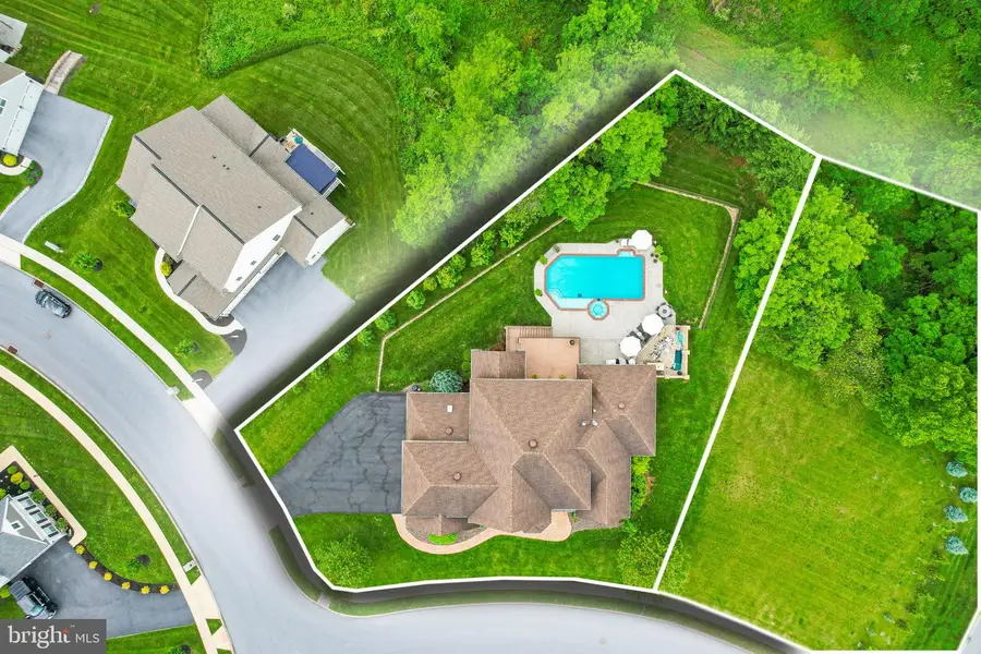 740 Hampton Ct, Harrisburg, PA 17112 - #3