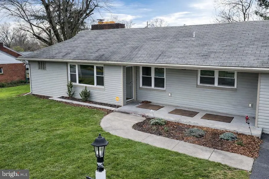 9 Oakmont Rd, Harrisburg, PA 17109 - #2