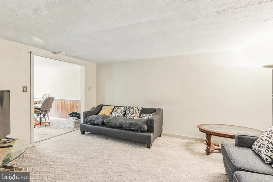 2346 Kensington St, Harrisburg, PA 17104 - #2