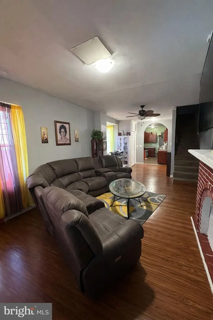 403 Emerald St, Harrisburg, PA 17110 - #2