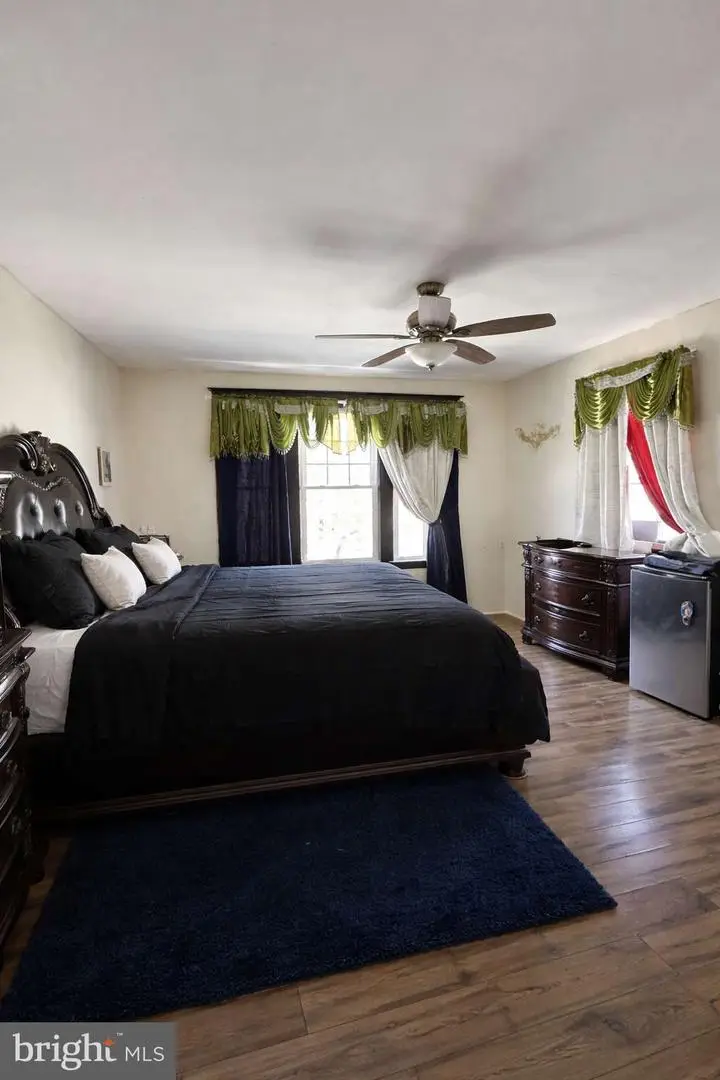 403 Emerald St, Harrisburg, PA 17110 - #3