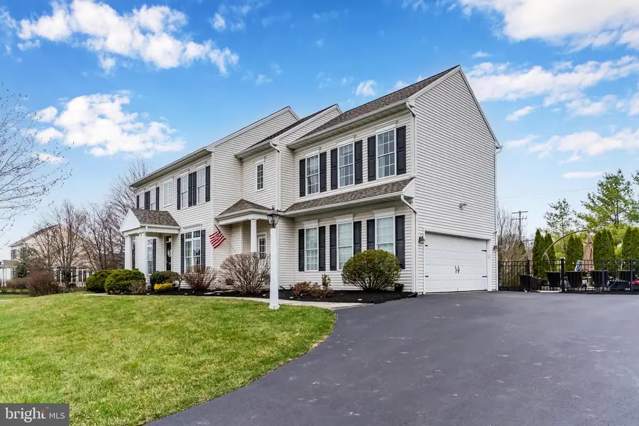 7374 Country View Dr, Harrisburg, PA 17112 - #2