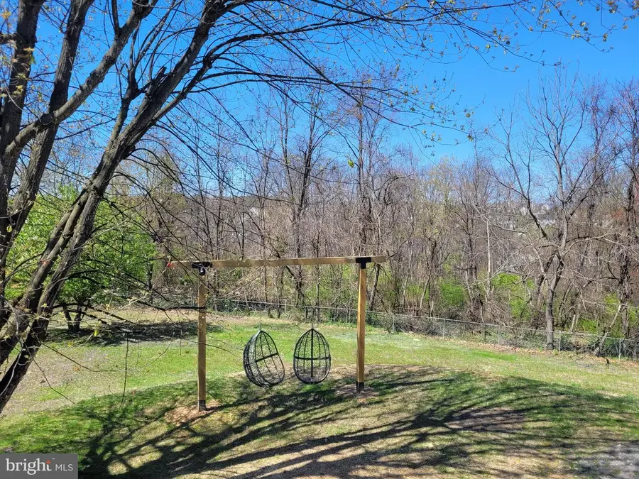 490 Sue Dr, Hummelstown, PA 17036 - #2