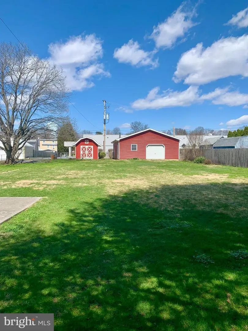 331 E Water St, Middletown, PA 17057 - #2