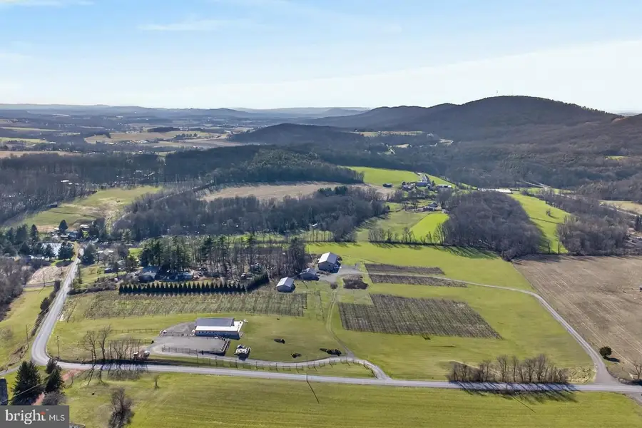 596 Harman Rd, Halifax, PA 17032 - #3