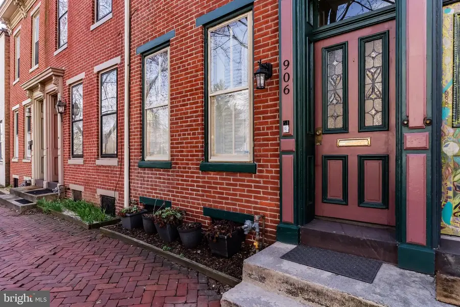 906 Green St, Harrisburg, PA 17102 - #2