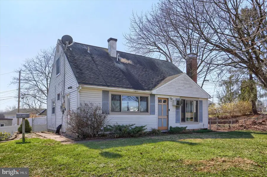 354 Cypress Dr, Middletown, PA 17057 - #2