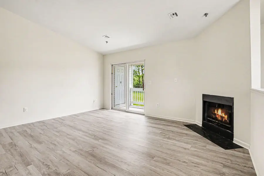 5801 Hidden Lake Dr #e, Harrisburg, PA 17111 - #3