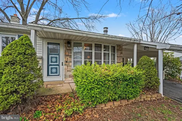 907 Meadow Ln, MILLERSBURG, PA 17061