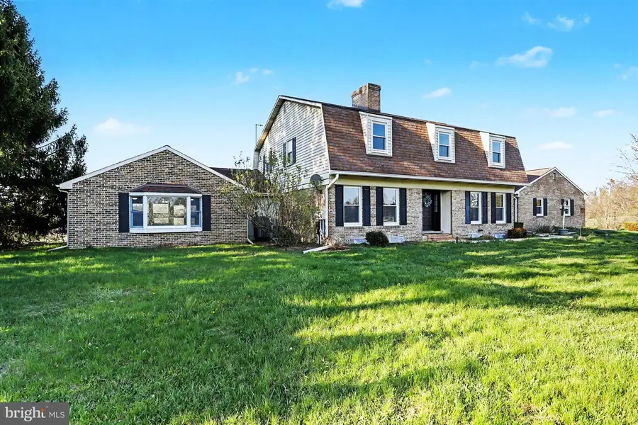 7204 Charles Dr, Harrisburg, PA 17112 - #3