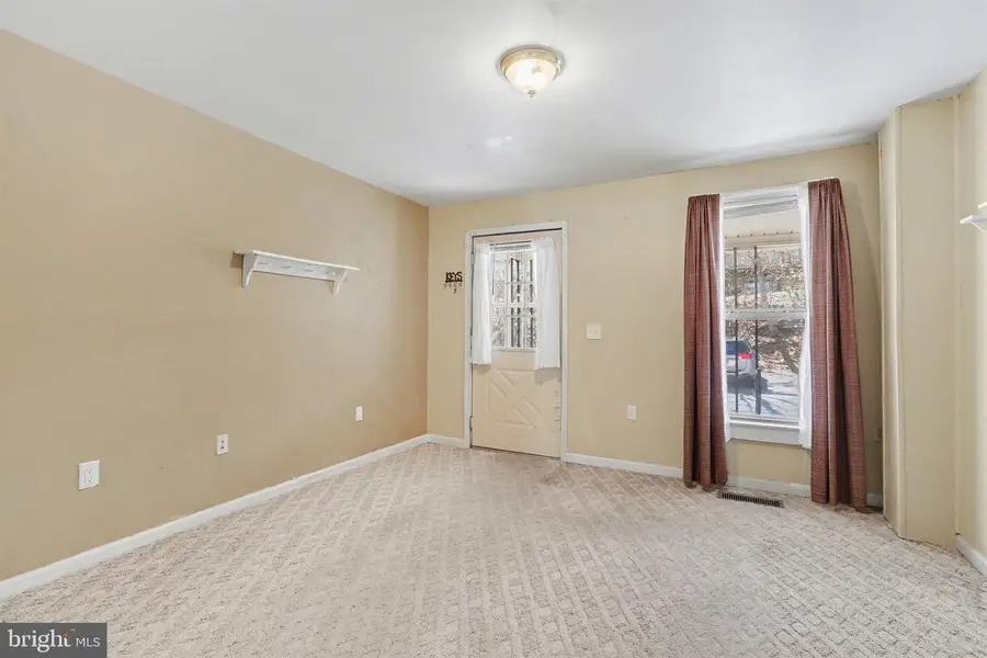 421 Catherine St, Steelton, PA 17113 - #2