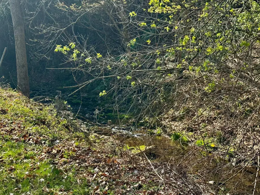 2023 Locust Ln, Harrisburg, PA 17109 - #2