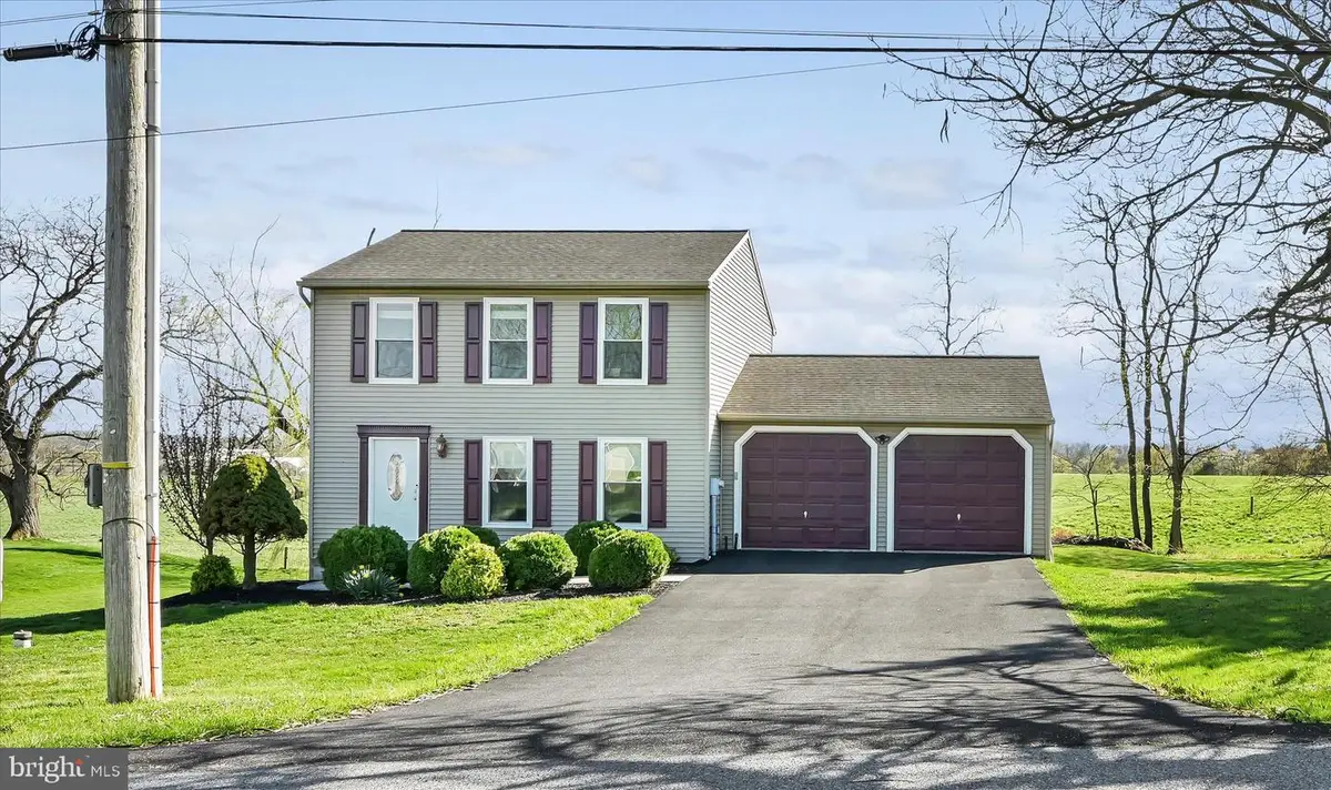 4285 Highland Rd, Elizabethtown, PA 17022 - #1