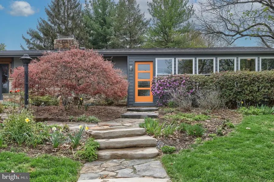 324 Leearden Rd, Hershey, PA 17033 - #3