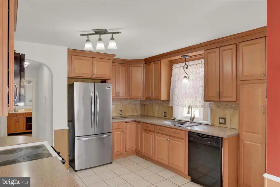 4931 Chambers Hill Rd, Harrisburg, PA 17111 - #3