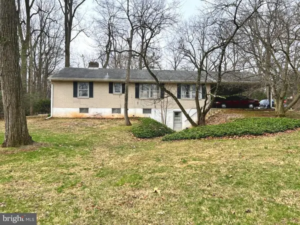 977 Locust Grove Rd, MIDDLETOWN, PA 17057
