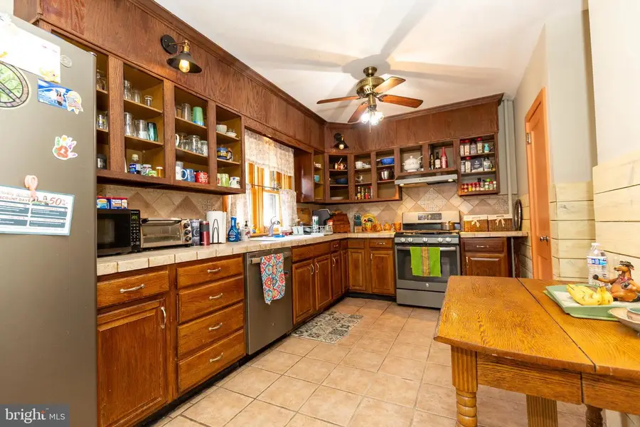 7 Oakleigh Ave, Harrisburg, PA 17111 - #3