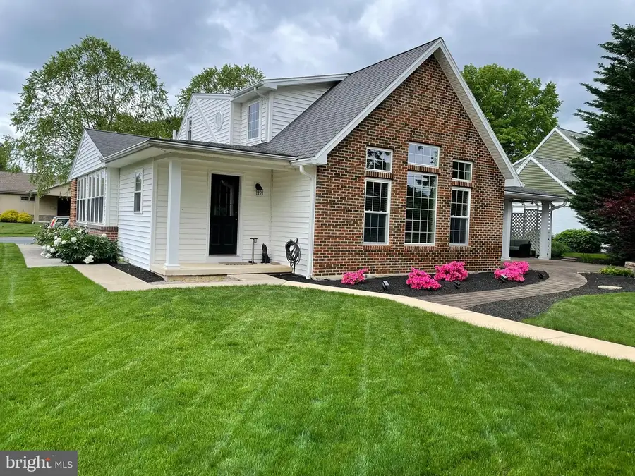 244 Cedar Ave, Hershey, PA 17033 - #2