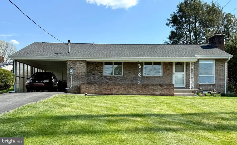 623 W Main St, Hummelstown, PA 17036 - #2