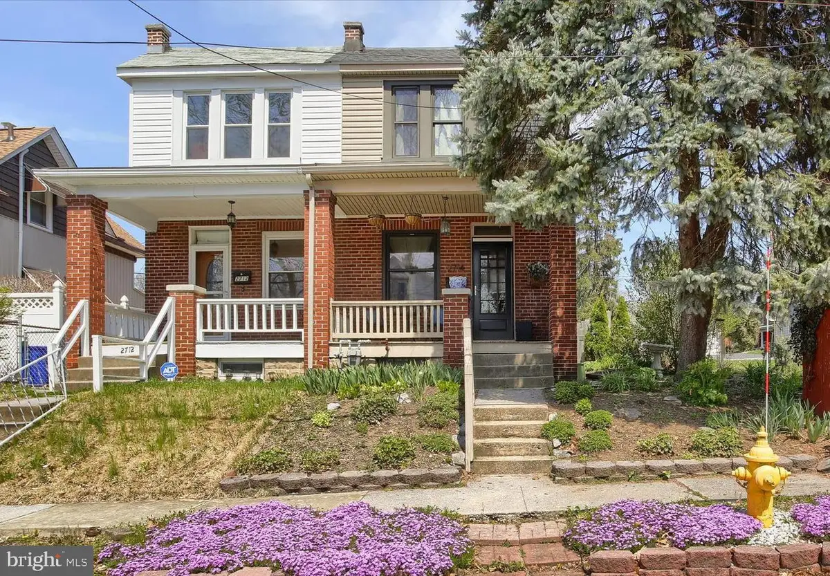 2714 Greenwood St, Harrisburg, PA 17111 - #1