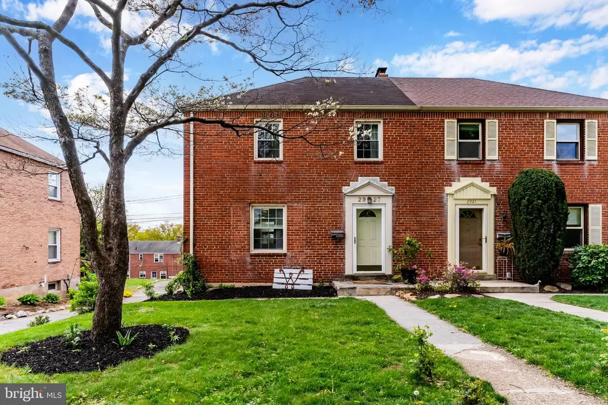 2927 Croyden Rd, Harrisburg, PA 17104 - #1