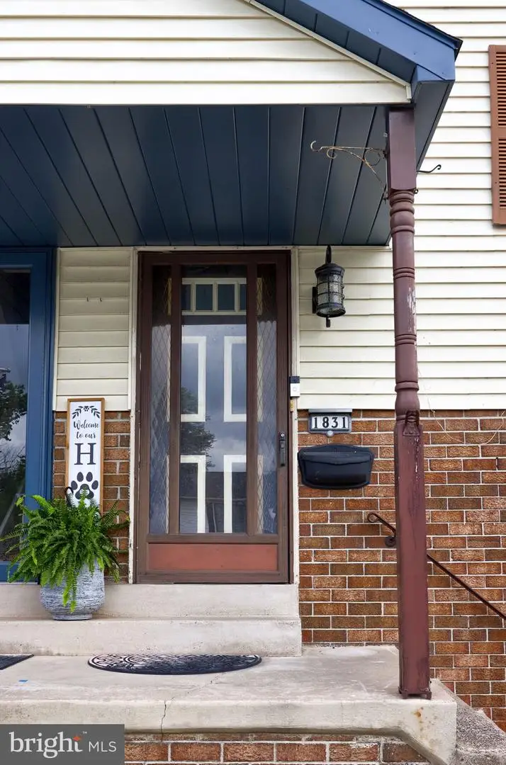 1831 Lakeside Dr, Middletown, PA 17057 - #2