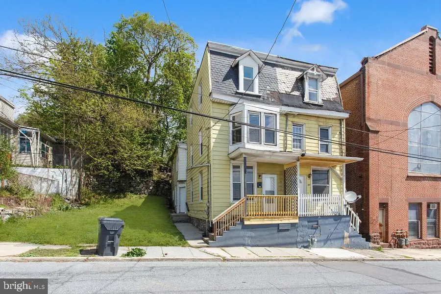211 N 2nd St, Steelton, PA 17113 - #2