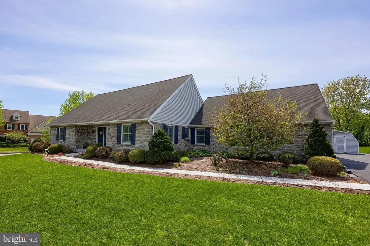 320 Highland Rd, Hershey, PA 17033 - #1