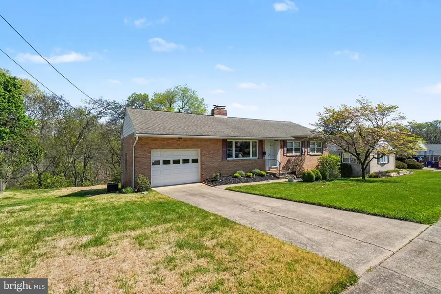 3870 Dawn Mar St, Harrisburg, PA 17111 - #2