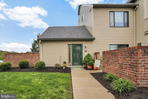 609 Cherrington Dr, HARRISBURG, PA 17110