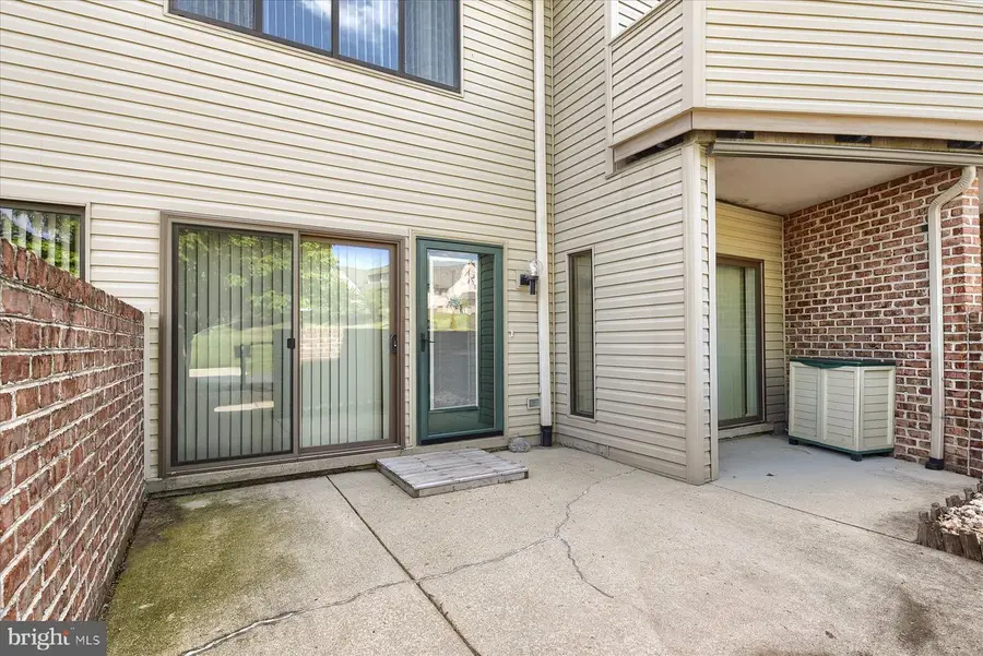 1105 Cherrington Dr, Harrisburg, PA 17110 - #3