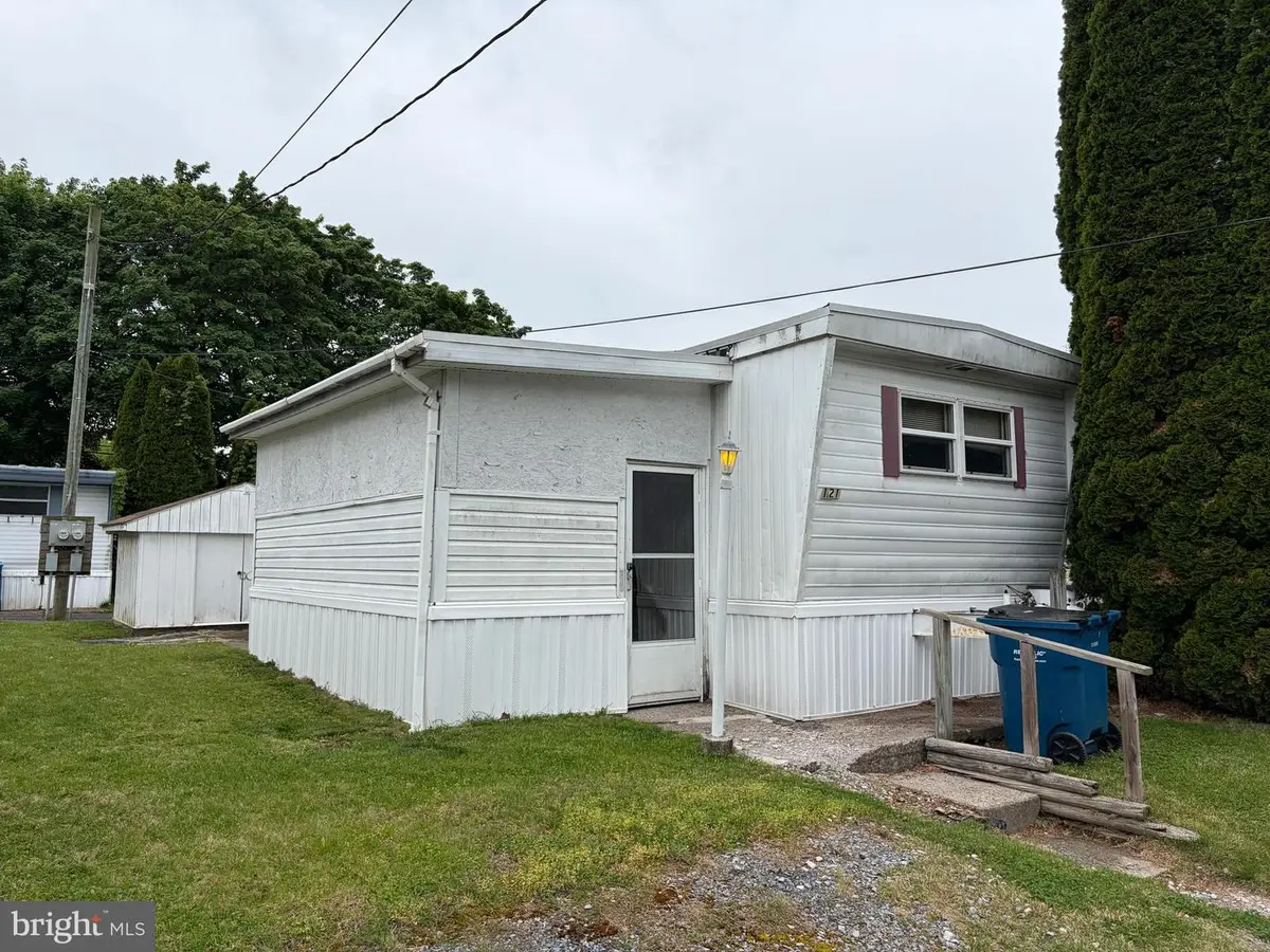 121 Grimm Ln, Middletown, PA 17057 - #1