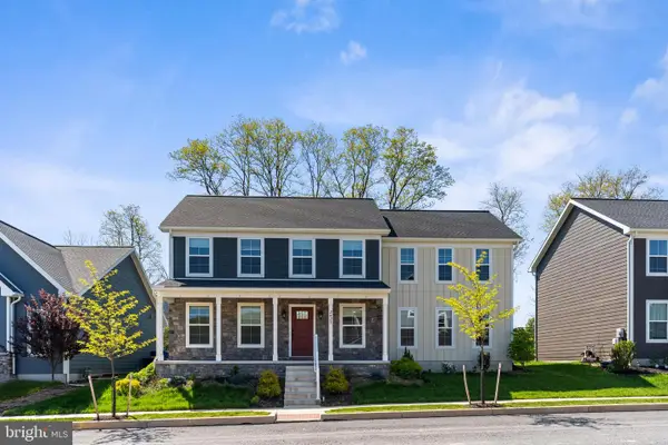 2425 Hawthorne Dr, HARRISBURG, PA 17110