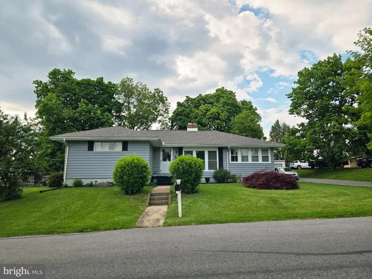 1085 Chambers St, Harrisburg, PA 17113 - #1