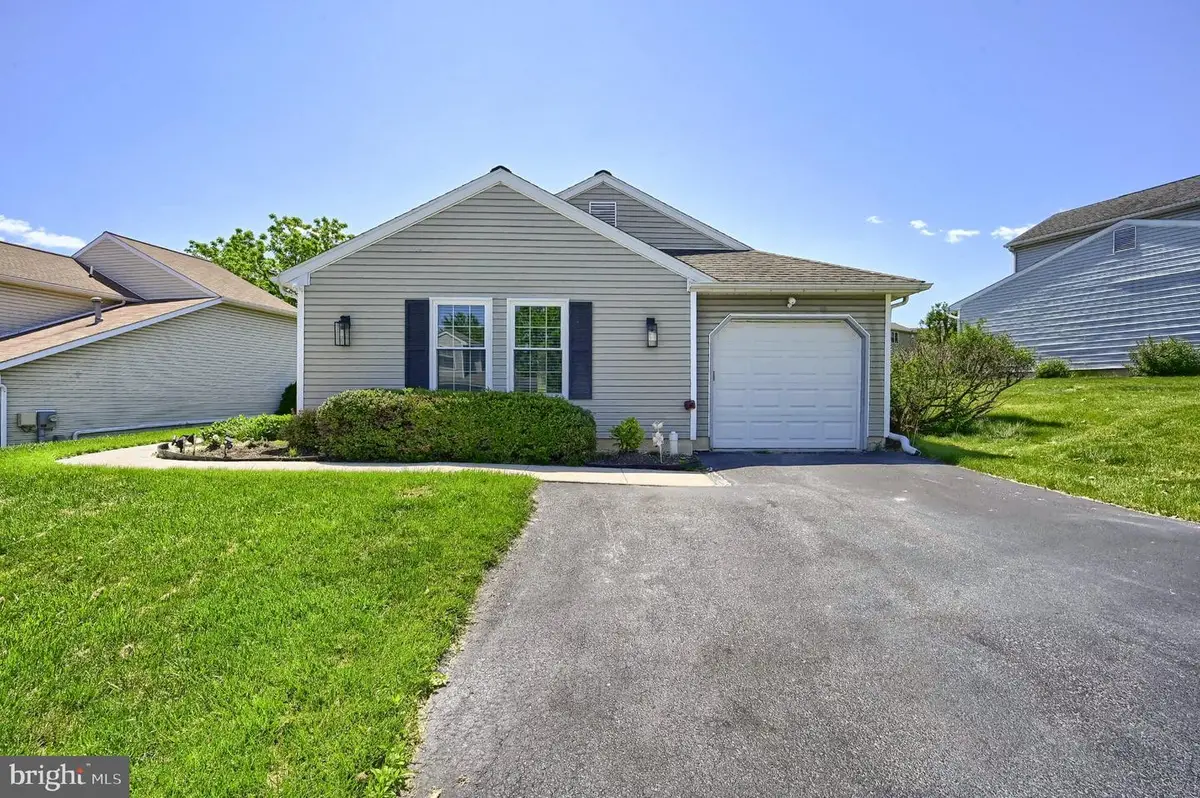 6248 S Highlands Cir, Harrisburg, PA 17111 - #1