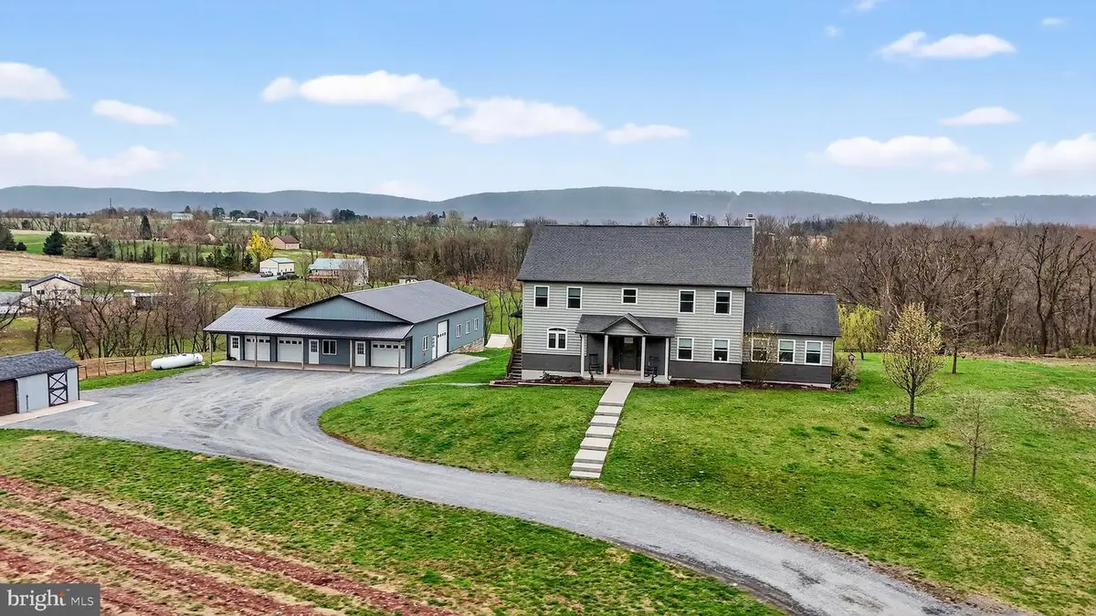 350 Middle Rd, Millersburg, PA 17061 - #1