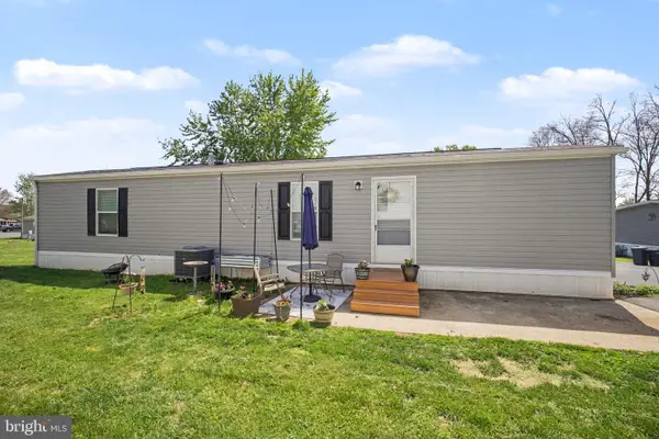 66 Oak Knoll Est, ELIZABETHTOWN, PA 17022