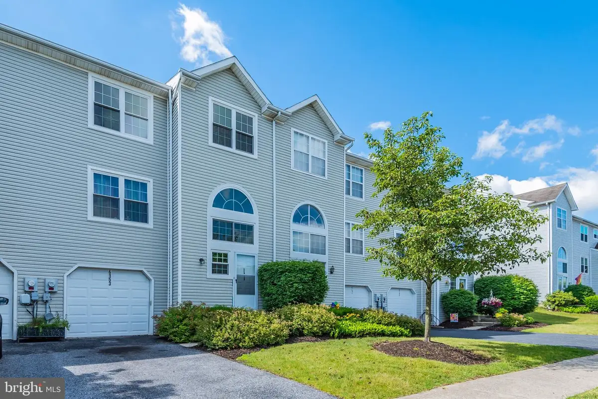 6153 Spring Knoll Dr, Harrisburg, PA 17111 - #1