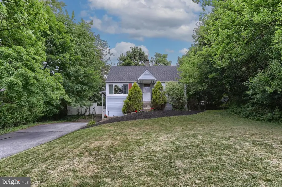 5212 Earl Dr, Harrisburg, PA 17112 - #2