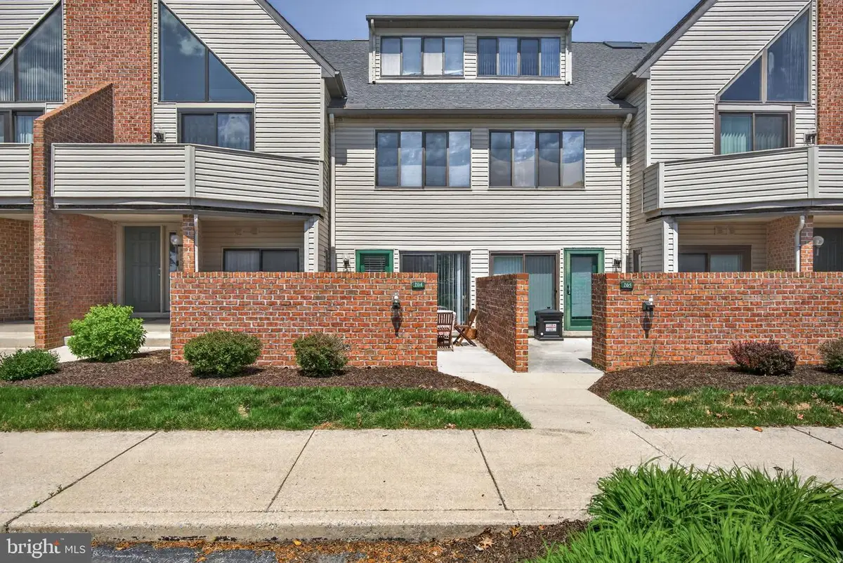204 Cherrington Dr, Harrisburg, PA 17110 - #1