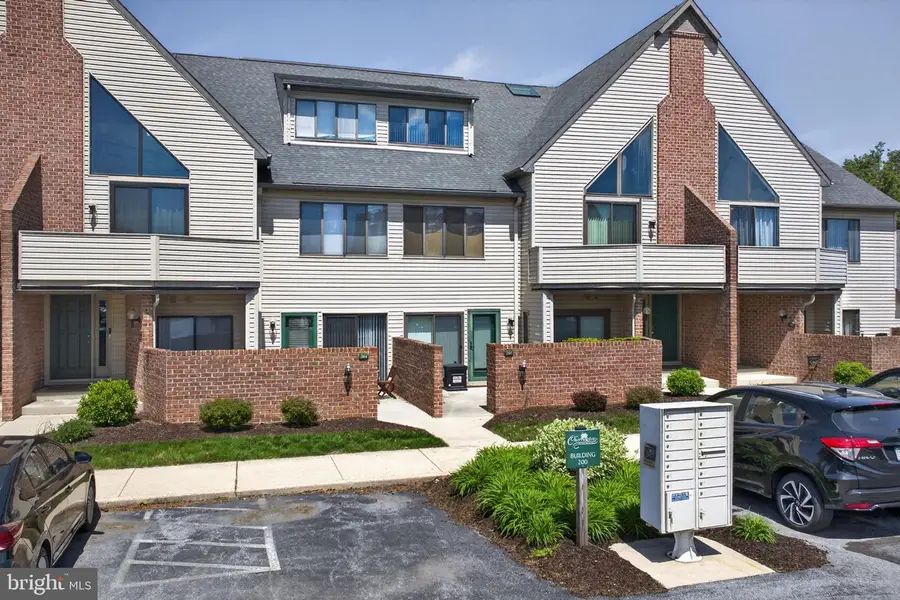 204 Cherrington Dr, Harrisburg, PA 17110 - #3