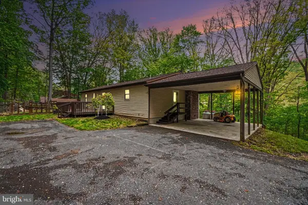 2656 Ellendale Rd, DAUPHIN, PA 17018