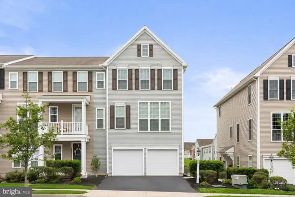 541 Fawn Ln, HUMMELSTOWN, PA 17036