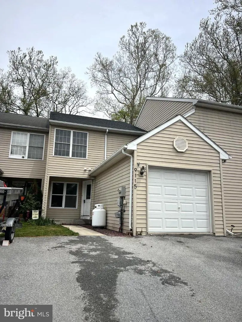 9115 Joyce Ln, Hummelstown, PA 17036 - #1