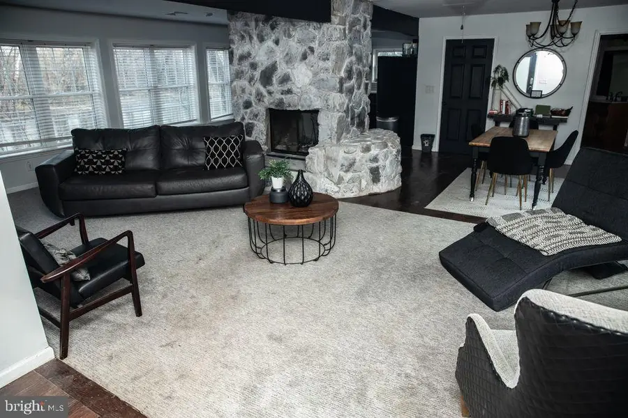 198 Valley Ln, Hummelstown, PA 17036 - #2
