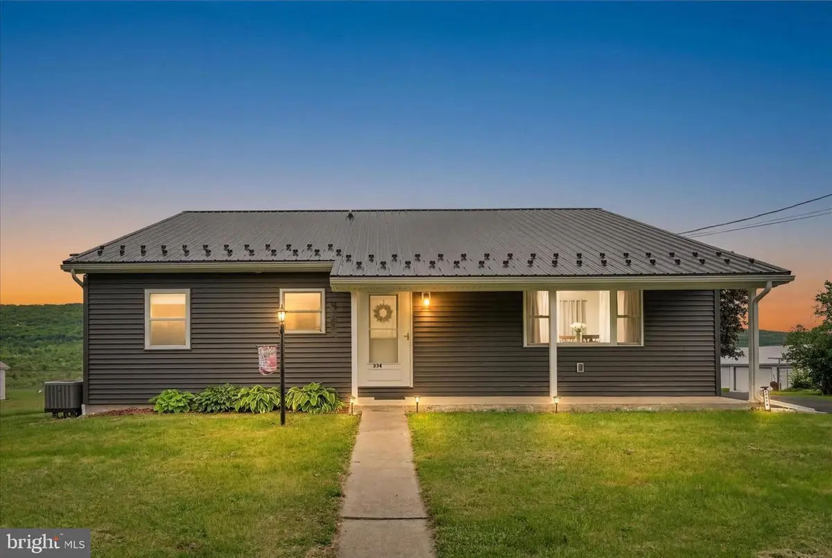 334 E Market St, Lykens, PA 17048 - #1